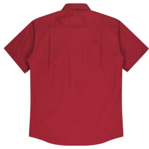 A short sleeve button-up shirt in a solid dark red colour, featuring a back yoke design. Includes a logo.
