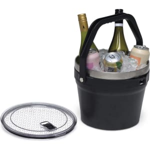 A black 7.2L bucket with a handle, containing drinks surrounded by ice, alongside a transparent lid.