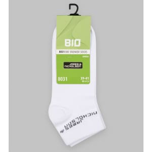 White organic sneaker socks with a label featuring a logo, hang tag, and sizing information.