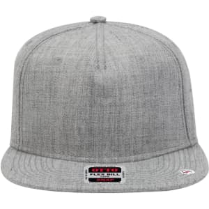 A grey 5 Panel Pro Style Snapback Cap with a grey undervisor and a logo on the side.