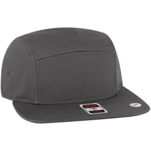 A grey 5 panel camper hat with a flat brim and a logo on the front.