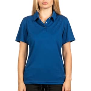 A blue moisture-free polo shirt on a model, featuring a collar and short sleeves, with a branding logo.