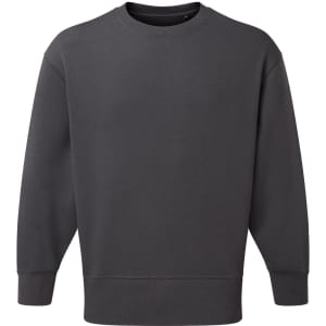 A unisex recycled sweatshirt in dark grey with a comfortable crew neck and ribbed cuffs. Features a logo.