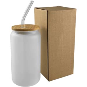 A drink bottle features a frosted glass body, a bamboo lid, a clear straw, and a cardboard box.
