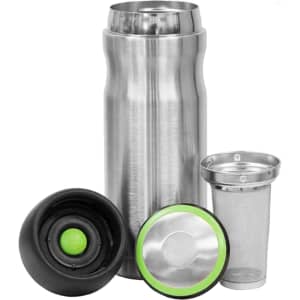 A drink bottle in stainless steel with a green accent, accompanied by a mesh infuser and a black lid.
