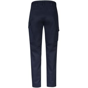 Men's essential basic stretch cargo pant in navy blue, featuring side pockets and a fitted design. Includes branding.