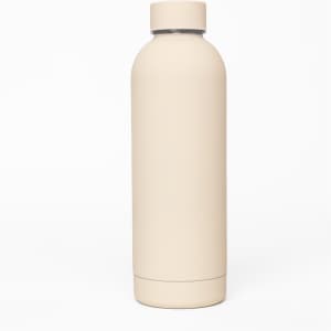 A drink bottle in beige with a sleek design, featuring a thermos-style double wall and a cap.
