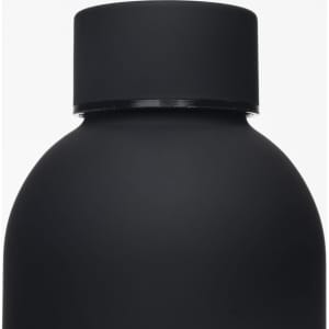 A drink bottle in matte black with a rounded body and a black screw-on lid. It features a logo on the side.