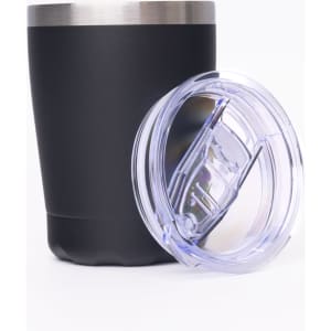 A drink bottle in matte black featuring a stainless steel rim and a clear lid, with a logo on the side.