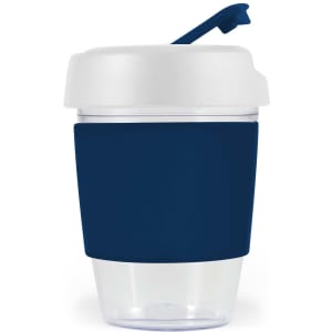 A drink cup featuring a clear design with a navy silicone band and a white lid. It has a plastic branding logo.