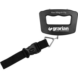 A black luggage scale with a handle and a strap, featuring a logo. Maximum capacity is 50kg.