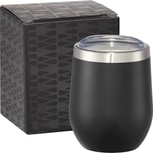 A drink bottle in matte black with a stainless-steel rim, accompanied by a boxed packaging. Features a clear lid.
