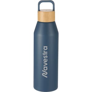 A drink bottle in navy blue with a bamboo lid and a logo on the side, made from recycled materials, 1L capacity.