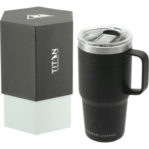 A drink bottle in matte black with a transparent lid, accompanied by its packaging. The bottle features a handle and branding.