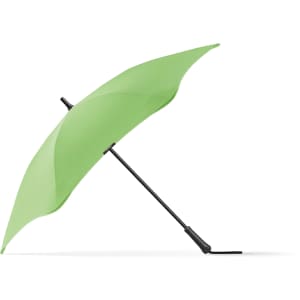 A green BLUNT Classic Umbrella with a curved canopy and a black handle, featuring a branding logo.
