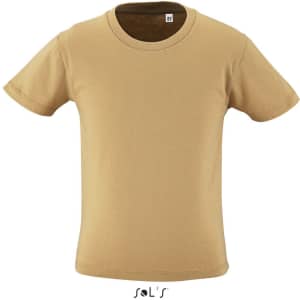 A round neck T-shirt for kids in a light brown colour made from 100% organically grown cotton. It features a logo.