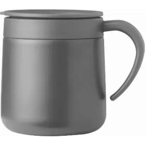 A drink bottle in matte grey with a handle and a matching lid, featuring a sleek, minimalist design.