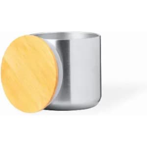 A drink bottle with a silver body and a bamboo lid, featuring a simple and modern design.
