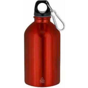A red drink bottle made of aluminium, featuring a black lid and a carabiner clip. It has a logo at the base.