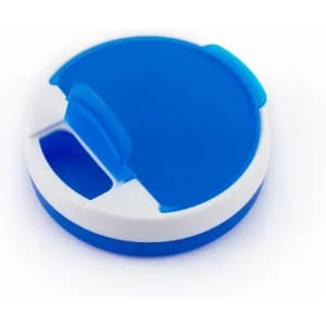 A drink bottle lid in blue and white featuring a flip opening and a smooth design.