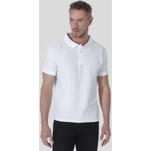 A polo shirt in white, featuring a classic collar and short sleeves, worn by a model.