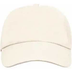 A cap in a light beige colour with a curved brim and no visible logos or branding.