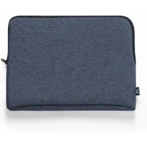 A laptop sleeve in a dark blue fabric with a zip closure and a discreet logo.