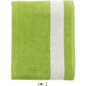 A green velvet cotton beach towel, measuring 100cm x 160cm, featuring a white stripe and a logo.