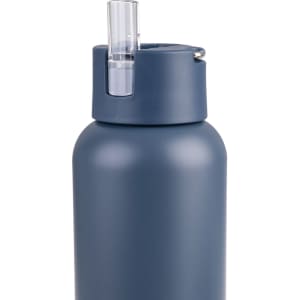 A drink bottle in matte dark blue with a clear straw lid and a metal loop for carrying. It features a logo.