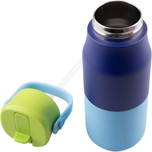 A drink bottle with a dark blue and light blue body, featuring a green lid and a straw. It has a brand logo.