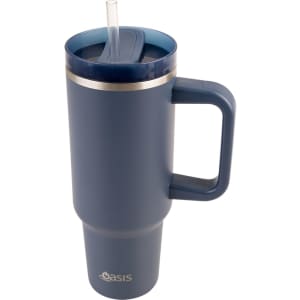 A drink bottle with a navy blue finish, featuring a handle and a straw, and includes a logo.