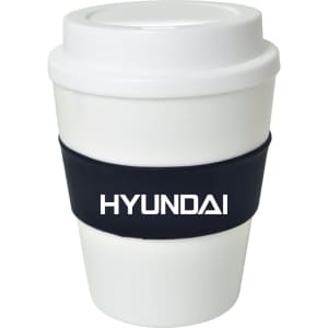 A large white cup with a black silicone band, featuring a logo. Ideal for drinks on the go.