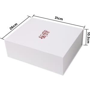 A medium foldable magnetic box in white with dimensions 31cm x 26cm x 10.5cm, featuring a logo.