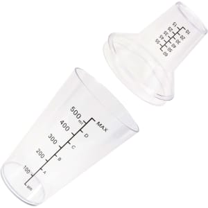 A drink bottle in clear plastic with a measuring cap; features measurement markings up to 500 ml.