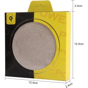 A round wheat straw wireless charger in a black and yellow box, with dimensions displayed on the packaging.