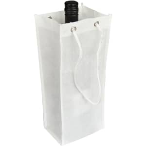 A drink bottle in a white non-woven single bottle bag with a rope handle. The bag features a logo.