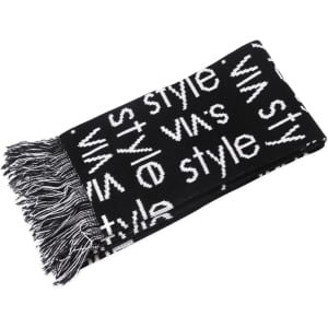 Acrylic scarf in black and white with a fringed edge and a pattern featuring the word "style."