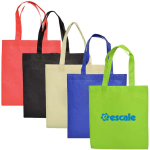Five non-woven long handle bags in red, black, cream, blue, and green, featuring a logo on the blue bag.