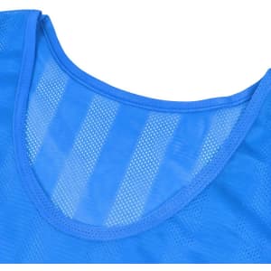 A breathable training bib featuring a blue 100% polyester mesh fabric with a round neckline and subtle texture.