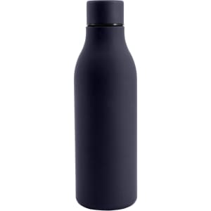 A drink bottle in dark navy with a thermal rubber coating and a black lid. It features a logo.