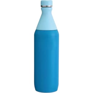 A drink bottle in a vibrant blue colour with a slim design and double wall insulation. It features a logo on the surface.