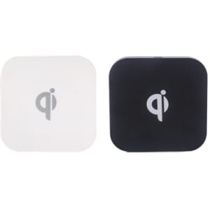 Square-shaped wireless chargers in black and white, featuring a logo on the surface.