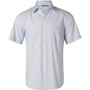 Men's short-sleeve button-up shirt in light blue with fine stripes and a single chest pocket. Features a logo on the collar.