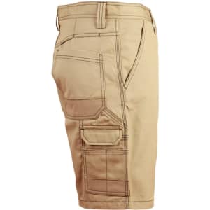 Lightweight, semi-fitted cargo shorts in beige with multiple pockets and stitching details, featuring a logo.