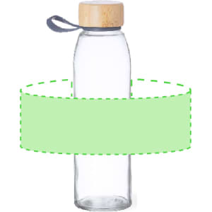A drink bottle featuring a clear glass body and a wooden lid, with a grey loop and a blank green label.