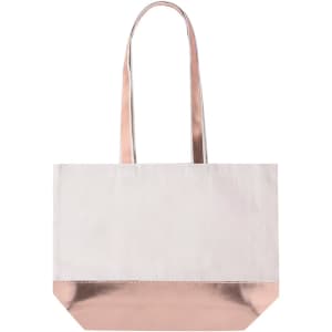 A tote bag in white fabric with a shiny rose gold base and handles, featuring a logo on the front.