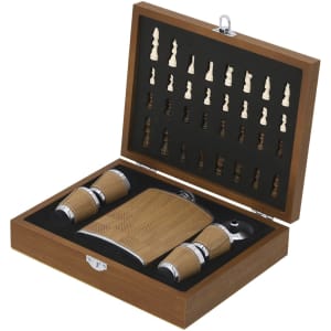 A drink bottle set in a wooden case, featuring a stainless steel flask and two cups, with a chess piece design on the lid.