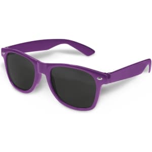 Purple sunglasses with dark lenses and a logo on the side, designed for leisure and outdoor activities.