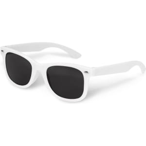 Malibu Kids Sunglasses feature a white frame and dark lenses, designed for leisure and outdoor activities.