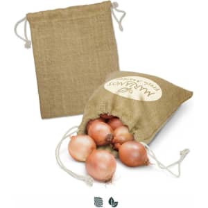 A medium jute produce bag in natural brown, filled with fresh onions, featuring a drawstring closure.